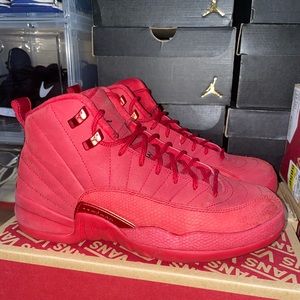 Jordan 12 Gym Red size 7Y